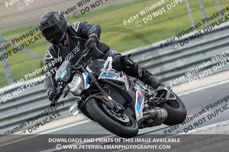 cadwell no limits trackday;cadwell park;cadwell park photographs;cadwell trackday photographs;enduro digital images;event digital images;eventdigitalimages;navarra;no limits trackdays;peter wileman photography;racing digital images;trackday digital images;trackday photos